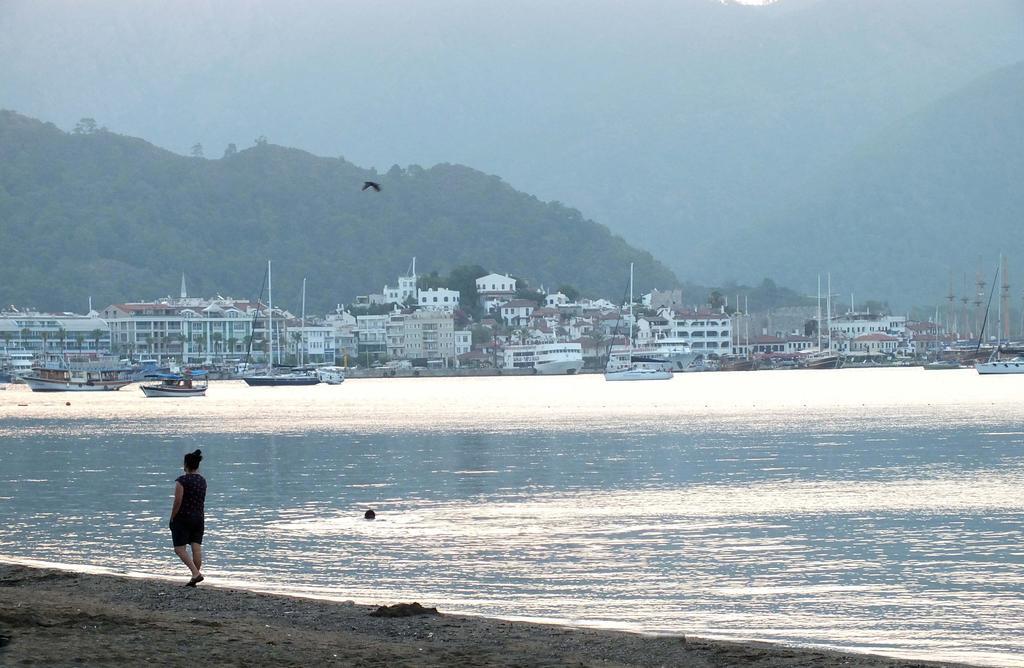 Candan Citybeach Hotel Marmaris Exteriör bild